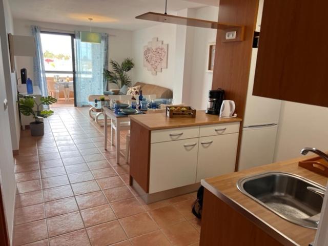 #seaparaiso# Heated Pool,private Parking,fast Wifi Appartement *